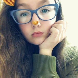 Meet your Posher, Addie